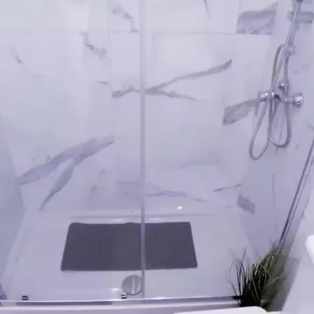 Apartment Sunny Pool Patio - 2 Bedrooms 2 Baths