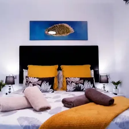 Sunny Pool Patio - 2 Bedrooms 2 Baths *