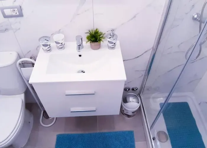 Sunny Pool Patio - 2 Bedrooms 2 Baths Appartement