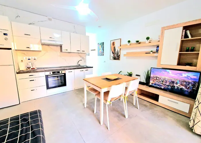 Sunny Pool Patio - 2 Bedrooms 2 Baths Appartement Costa Adeje (Tenerife)