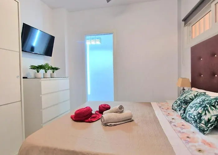 Sunny Pool Patio - 2 Bedrooms 2 Baths Appartement *