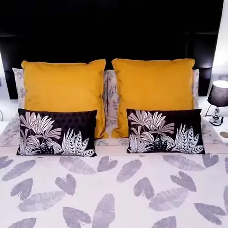 Sunny Pool Patio - 2 Bedrooms 2 Baths Апартаменти Адехе