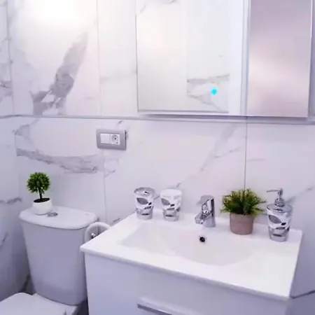 Sunny Pool Patio - 2 Bedrooms 2 Baths Costa Adeje (Tenerife)