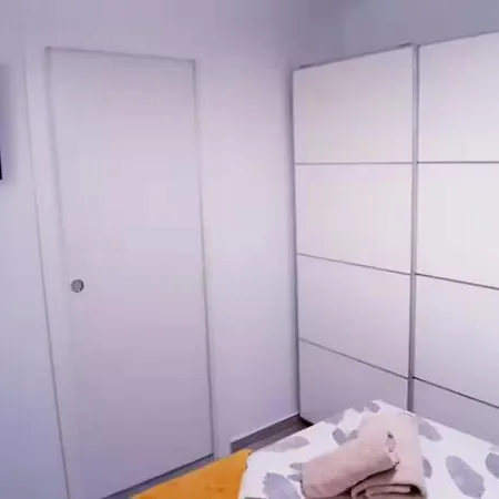 Apartment Sunny Pool Patio - 2 Bedrooms 2 Baths