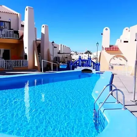 Апартаменти Sunny Pool Patio - 2 Bedrooms 2 Baths *
