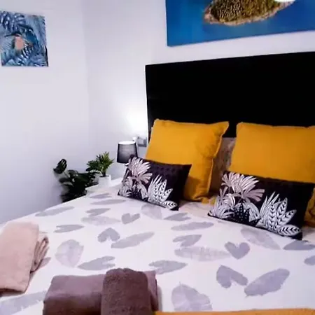 Sunny Pool Patio - 2 Bedrooms 2 Baths Costa Adeje (Tenerife)