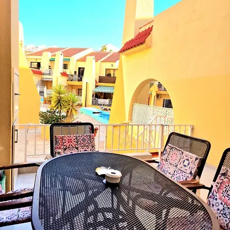 Sunny Pool Patio - 2 Bedrooms 2 Baths 公寓