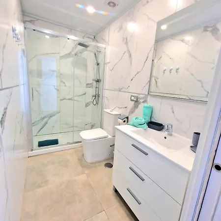 Sunny Pool Patio - 2 Bedrooms 2 Baths Costa Adeje (Tenerife)