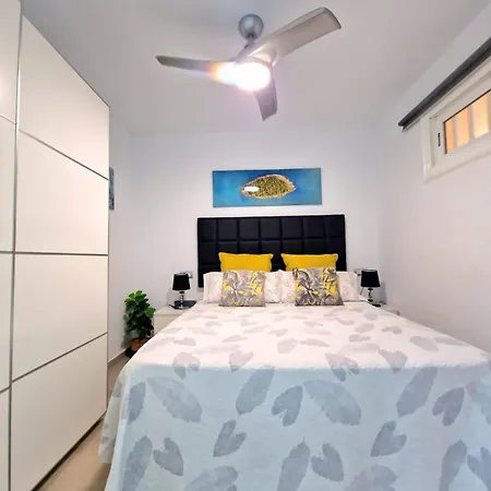 Sunny Pool Patio - 2 Bedrooms 2 Baths Апартаменти Адехе