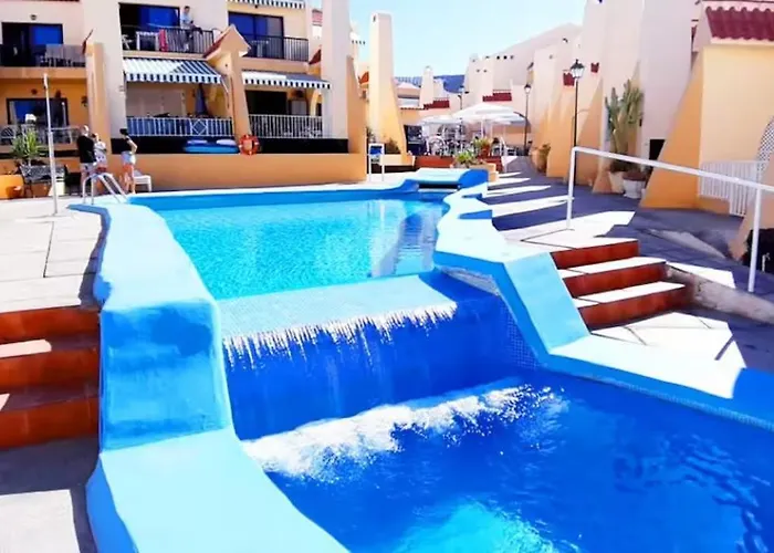 Sunny Pool Patio - 2 Bedrooms 2 Baths *