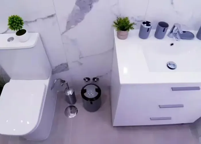 Sunny Pool Patio - 2 Bedrooms 2 Baths Apartamento