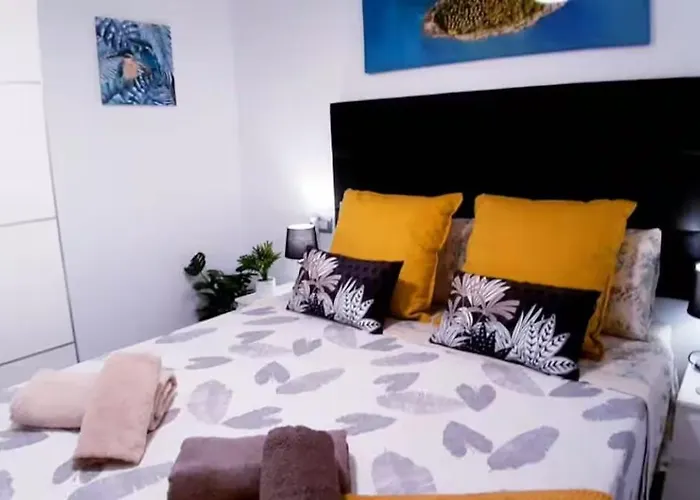 Sunny Pool Patio - 2 Bedrooms 2 Baths Costa Adeje (Tenerife)